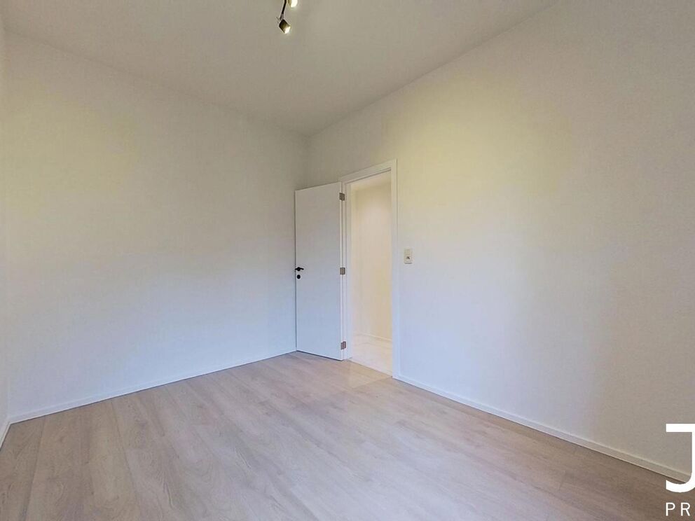 Appartement te huur in Sint-Joost-ten-Node