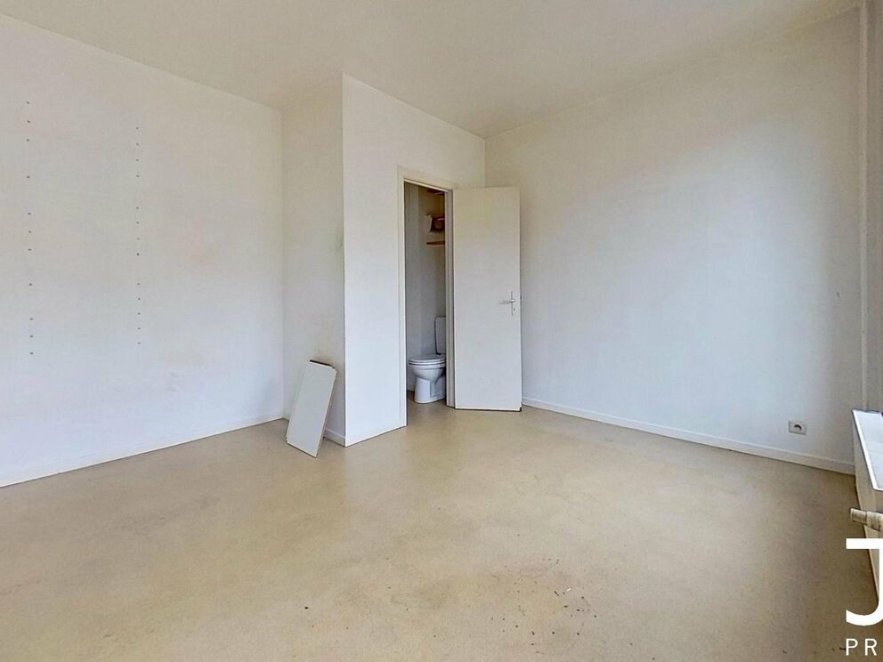 Appartementsgebouw te koop in Schaarbeek