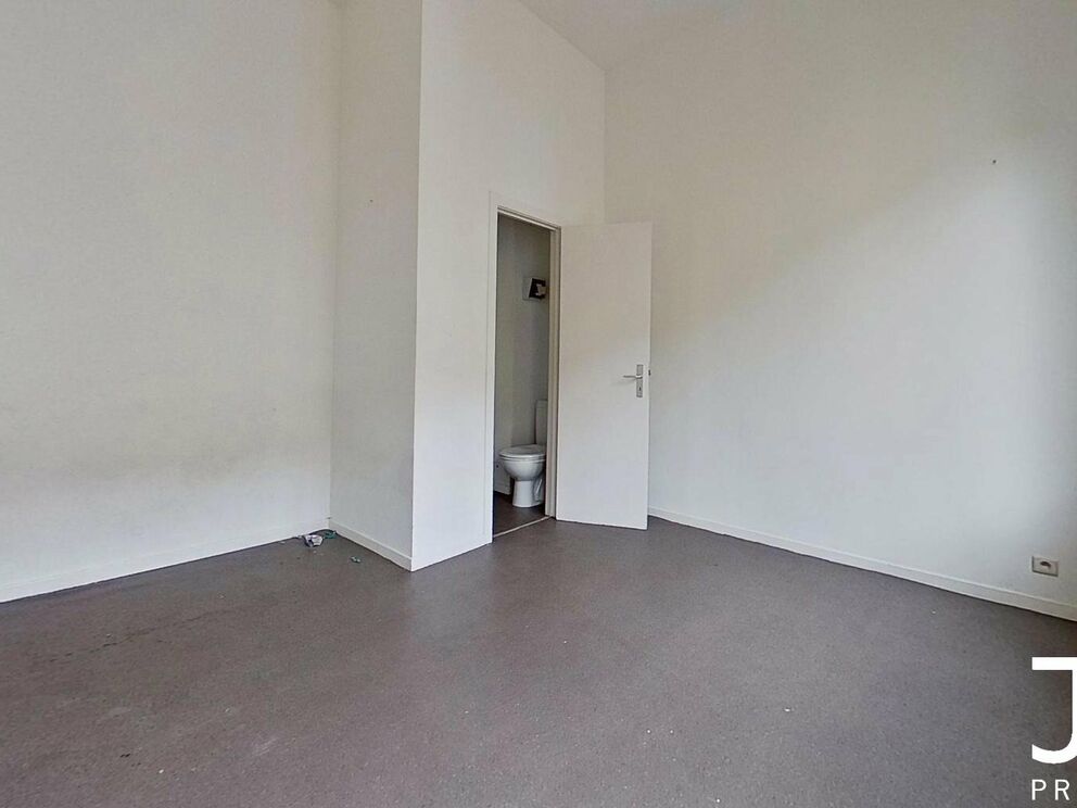 Appartementsgebouw te koop in Schaarbeek