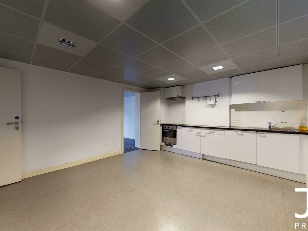 Gebouw voor gemengd gebruik te koop in Brussel