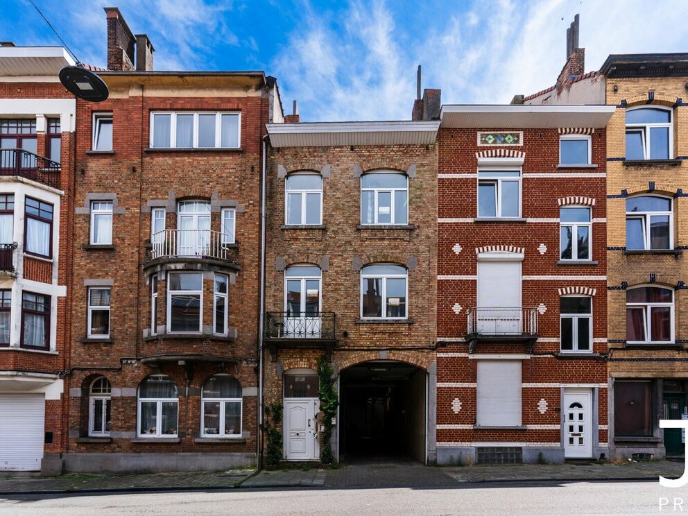 Immeuble mixte à vendre à Schaerbeek