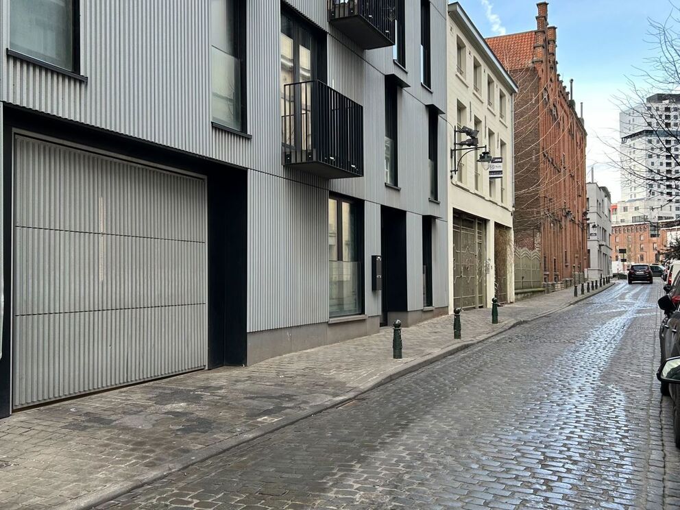 Inside parking for rent in Brussels